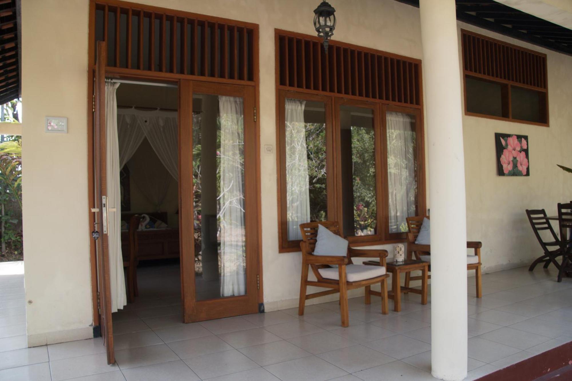 Guesthouse Rumah Senang Kalibaru Extérieur photo