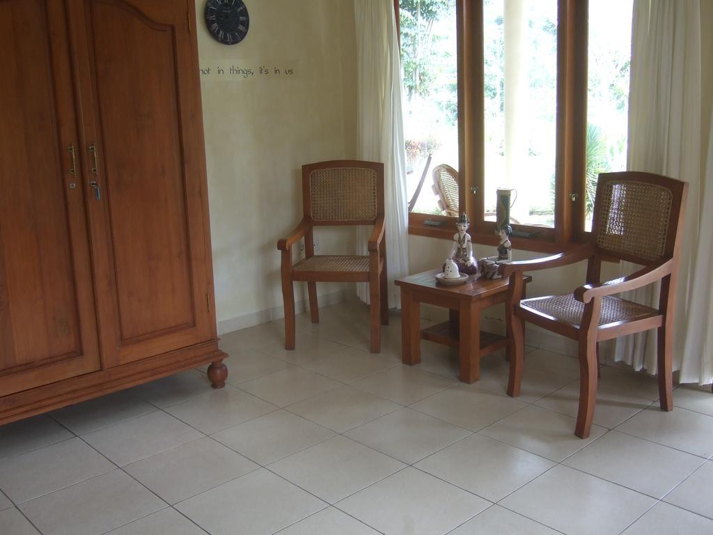 Guesthouse Rumah Senang Kalibaru Extérieur photo